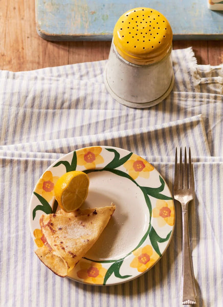 Emma Bridgewater Windblown Daffodils Small Side Plate - 6.5 Inch
