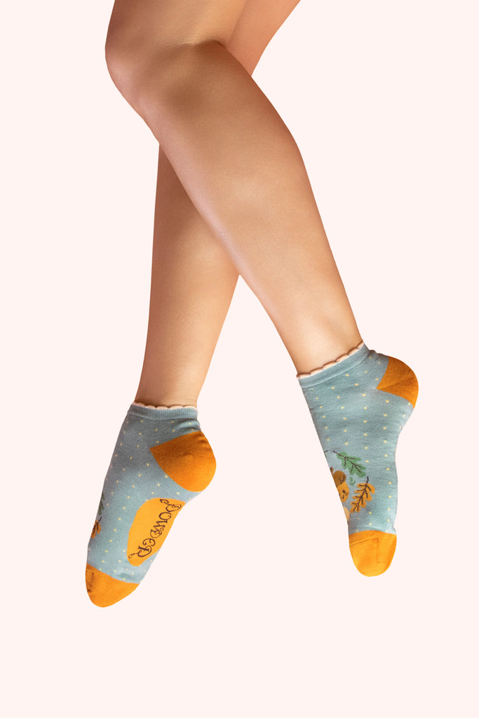 Powder Trainer Socks - Happy Acorn, Ice