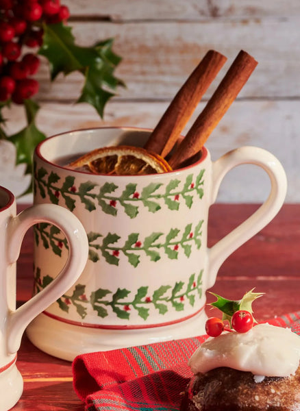 Emma Bridgewater Tiny Holly 1/2 Pint Mug