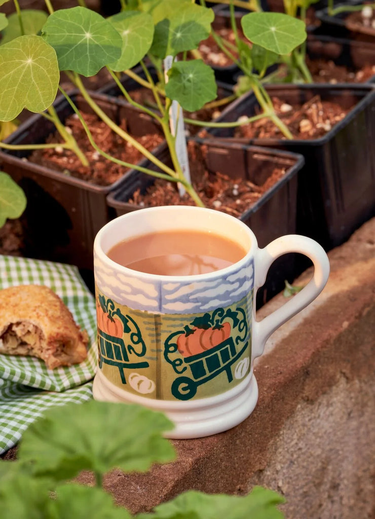 Emma Bridgewater Country Icons Pumpkin Picking 1/2 Pint Mug