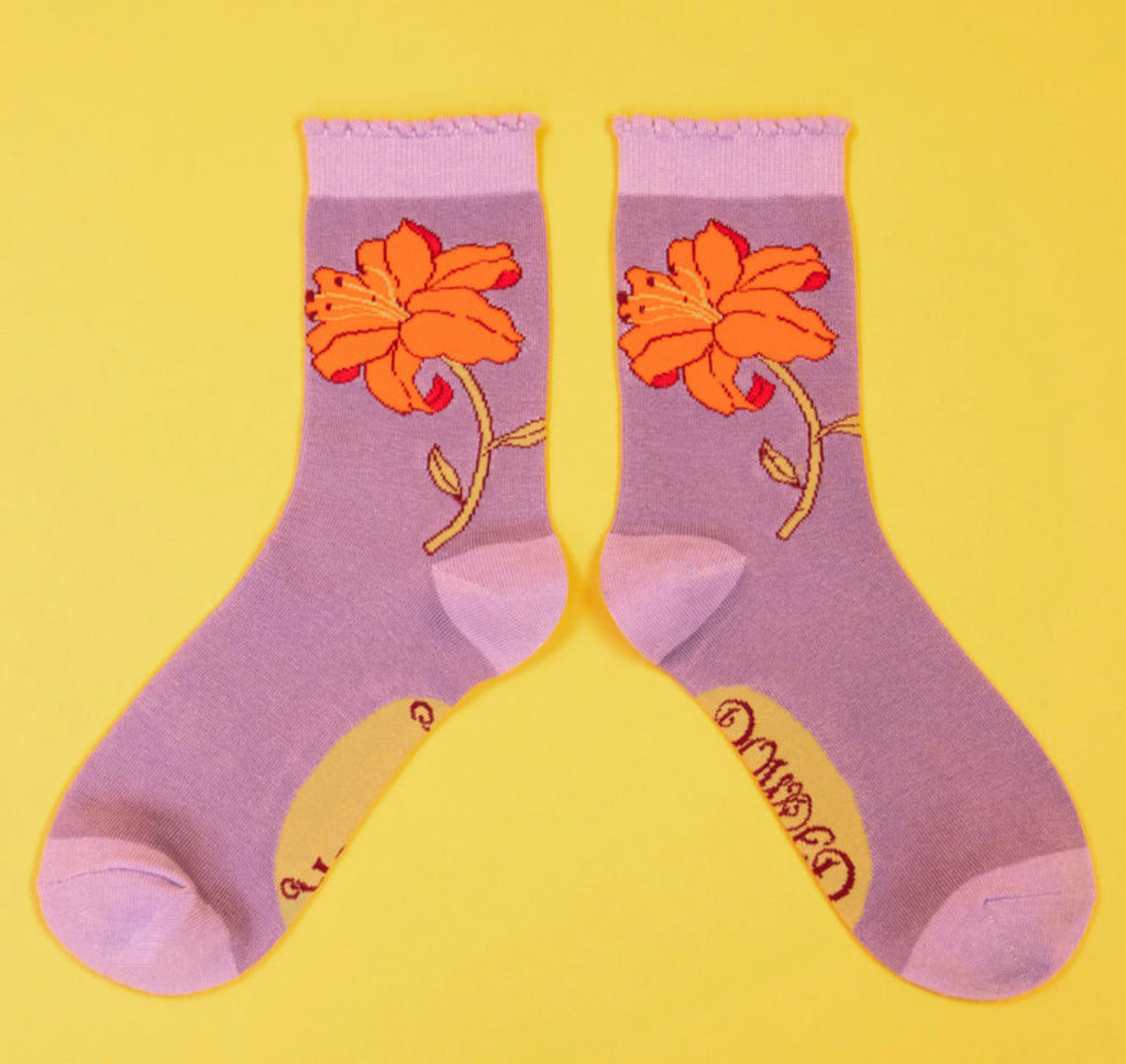 Powder Lilac Lily Ankle Socks