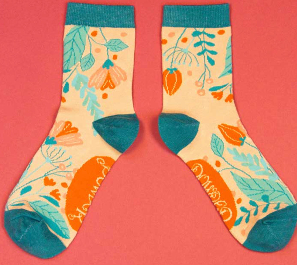 Powder Delicate Floral Ankle Socks – Ice